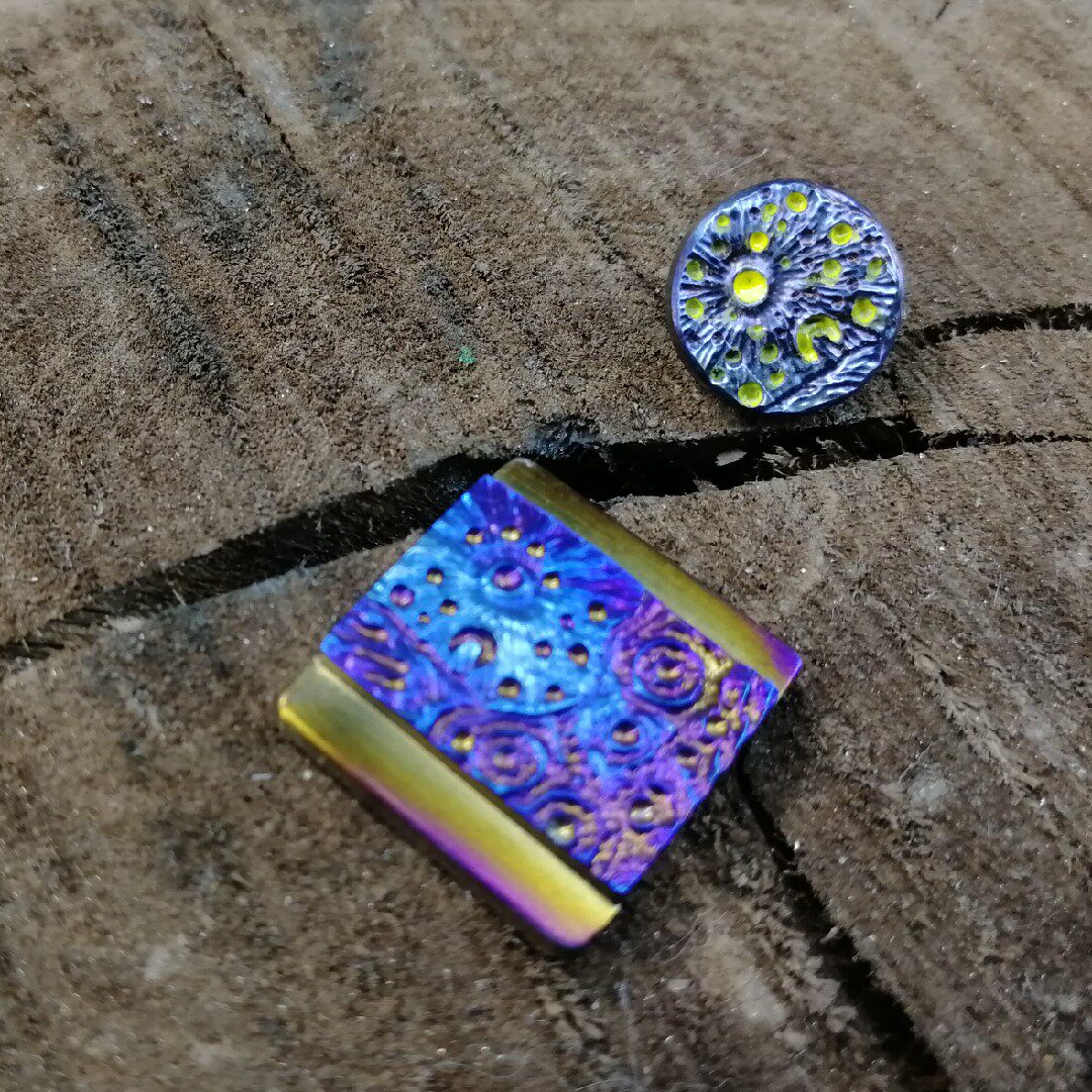 The new titanium alloy star crater is suitable for Canon Nikon Sony a7c Fuji x-s10 micro single hot shoe cover