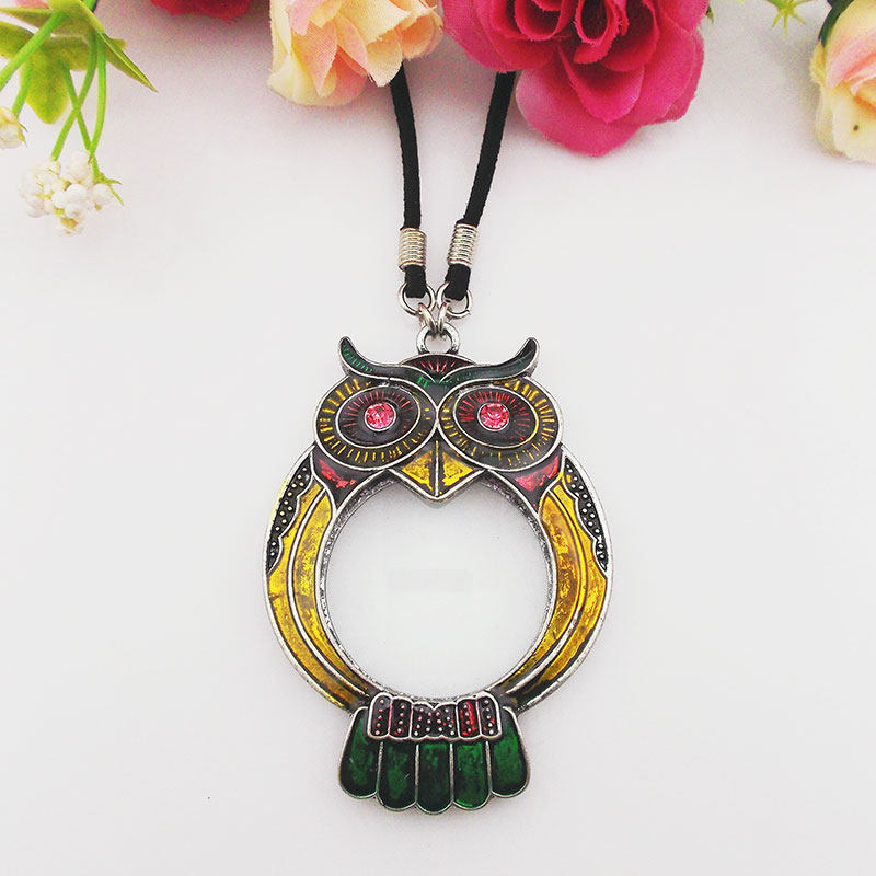Europe and the United States portable magnifying glass necklace colorful owl owl reading magnifying glass elderly students children high-definition mother