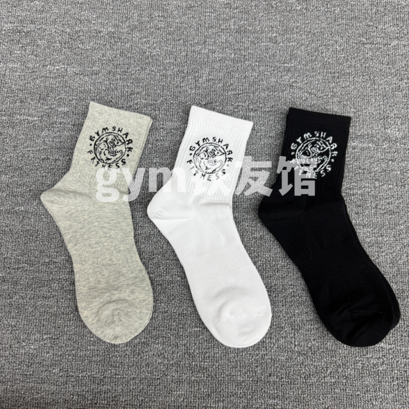 Gymshark Shark Logo Socks Knitted Sports Socks for Men and Women Fitness Yoga Casual Breathable Running Mid-Calf Socks