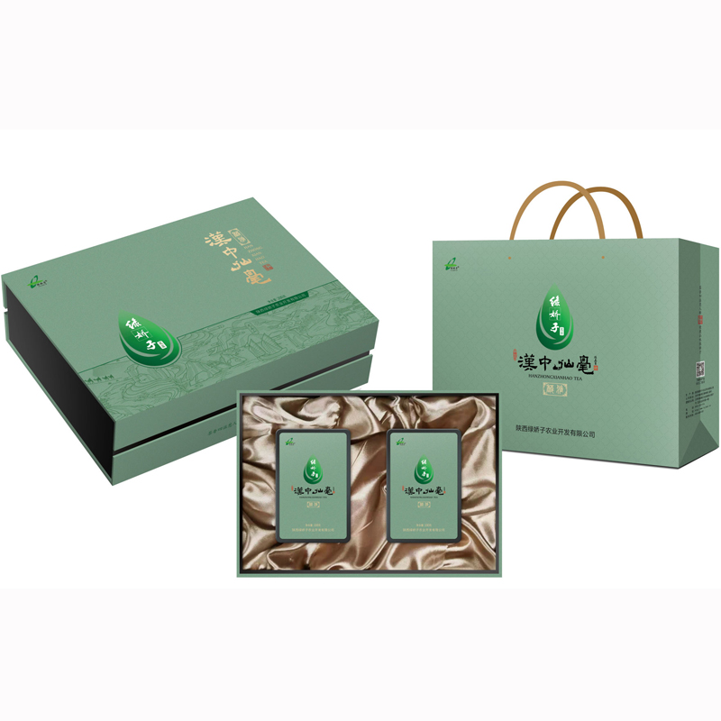 Green cuddling in front of the Han Chinese fairy 200g gift box Shannan South Zheng Hanshui Qinling Mountain Green tea 21 years to be a season