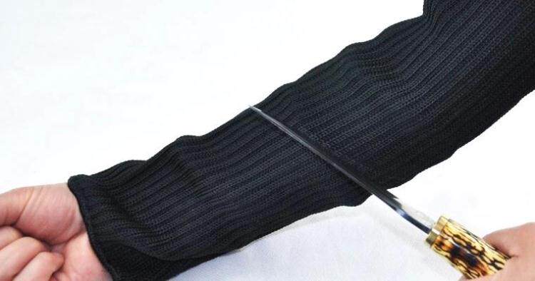 Outdoor self-defense arm guards, cut-resistant arm guards, gloves, steel wire, anti-cut wrist guards, anti-scratch