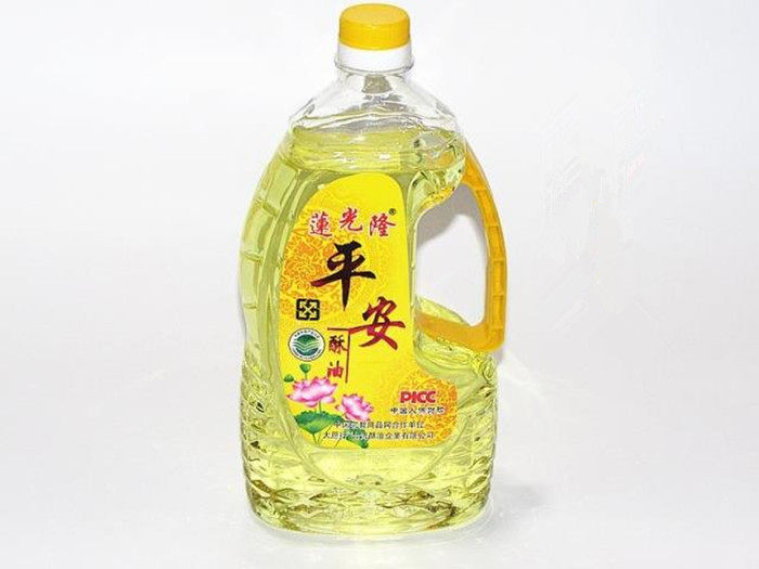 Lotus light green crisp oil liquid crystal oil eco-friendly smoke-free lamp for the Buddha oil for the Buddha lamp Changming lamp 2 bottles