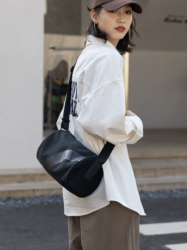 Спортивная водонепроницаемая сумка через плечо для отдыха, сумка на одно плечо подходит для мужчин и женщин, ткань оксфорд, коллекция 2023