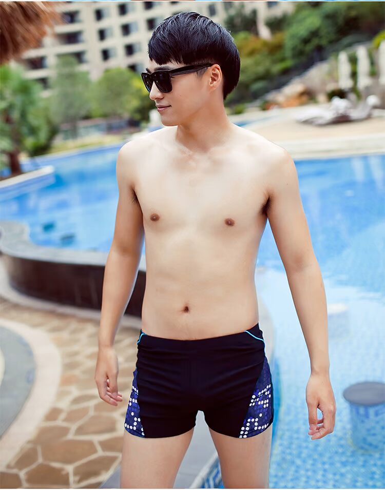 Ba chiếc quần bơi kỳ lạ Eo thấp eo phẳng góc mới thời trang rộng kích thước lớn gợi cảm Thể thao chuyên nghiệp áo tắm nam nóng bỏng đồ bơi nữ
