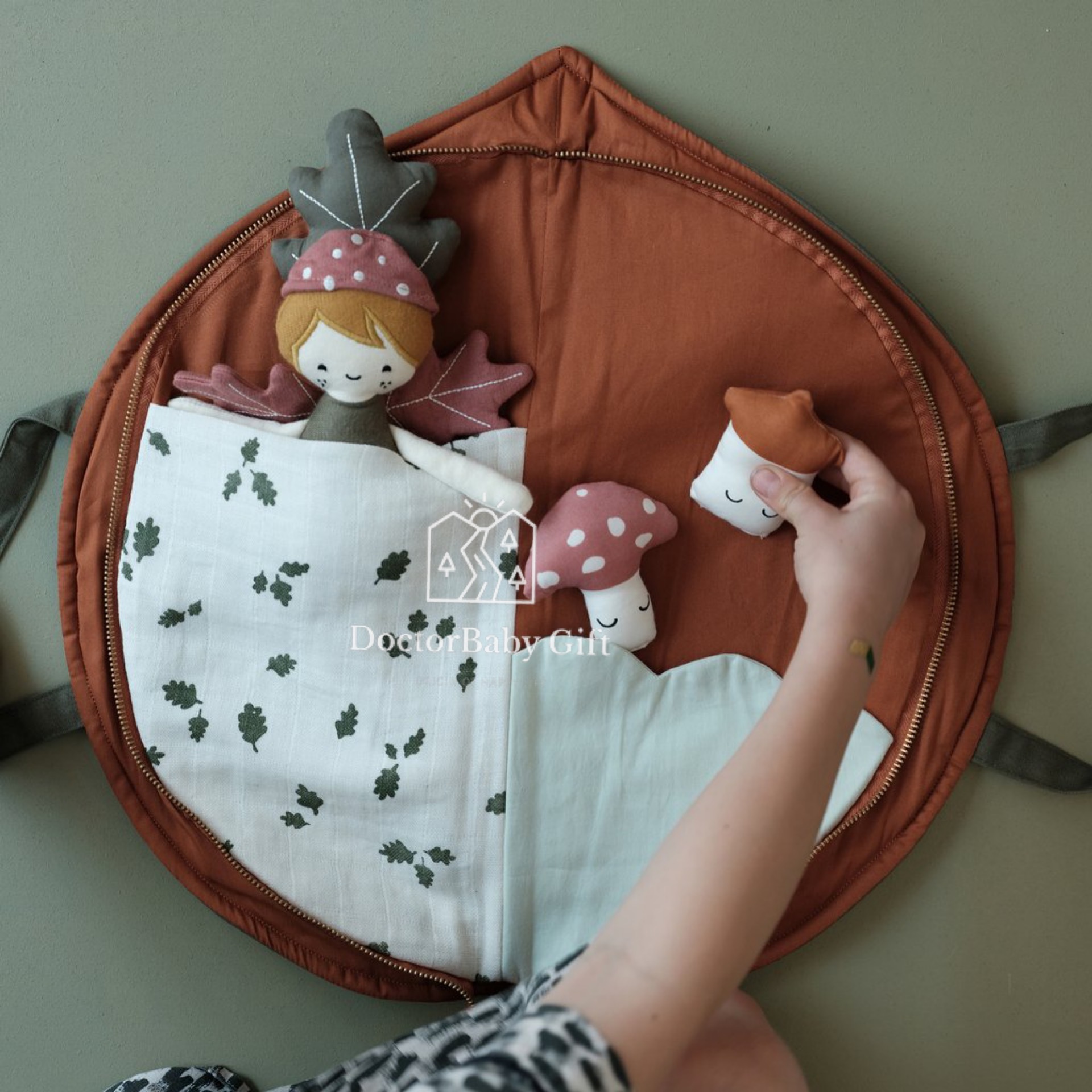 The 7 Fold No Withdrawal of Denmark Fabelab Infant Baby Bub Art Games Package Children dressed as Home Wine