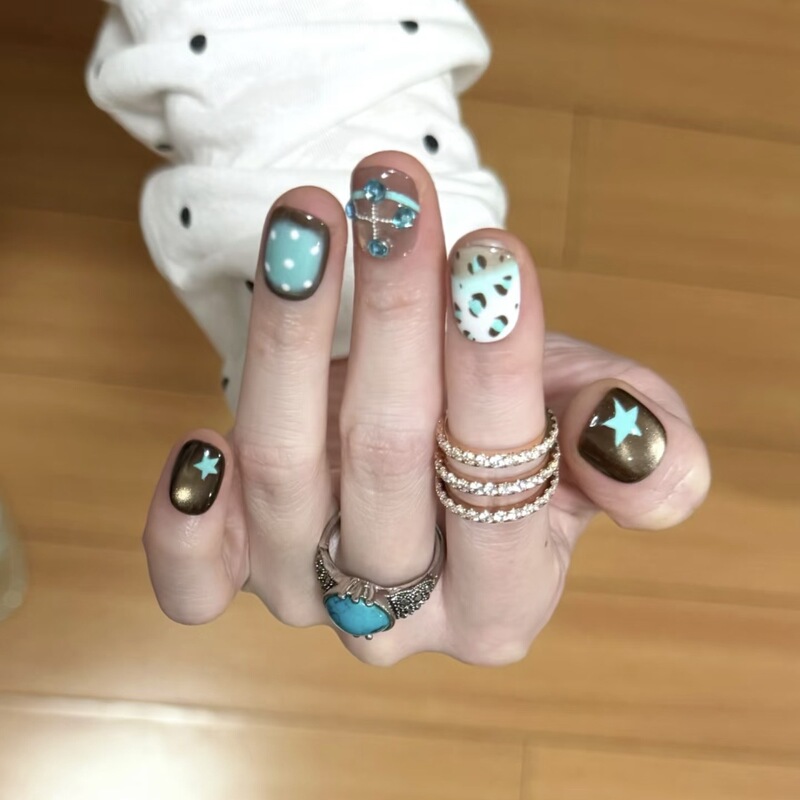 American Retro Style Short Nail Tips, Unique and Niche Mint Blue Nail Art, Turquoise Blue Fake Nail Stickers, Cat Eye Nail Pieces