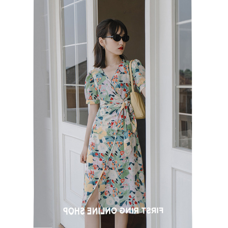 European station summer dress new floral bellflower skirt split temperament pastoral style ladies age-reducing retro light luxury dress