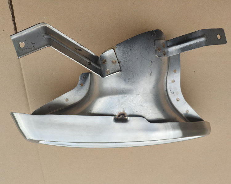 18 models Geely imperial luxury GS tail larynx decoration hood Imperial GS stainless steel exhaust pipe tailpipe Imperial GS collar tide version