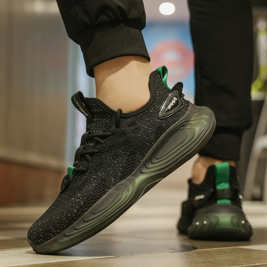 Sports Shoes for Men, Summer Mesh Breathable New Style, Lightweight Fly-Knit Shoes, Soft Sole, New Style Black Casual Running Shoes