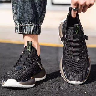 Men's Sneakers 2025 Summer New Casual Mesh Breathable Shoes Soft Sole Lightweight Fly-Knit Shoes Student Running Shoes