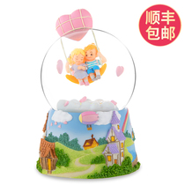 Couple crystal ball Music box Music box Rotating snowflake creative birthday gift girls send girls girlfriend girlfriends