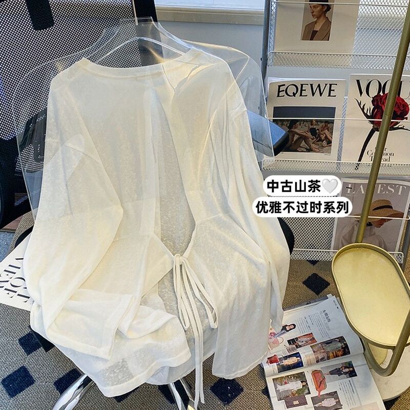 Summer Backless Tie-Up Women's Top Long-Sleeve Sun Protection Cover-Up T-Shirt with a Sense of Design Summer Backless Tie-Up Women's Top Long-Sleeve Sun Protection Cover-Up T-Shirt with a Sense of Design