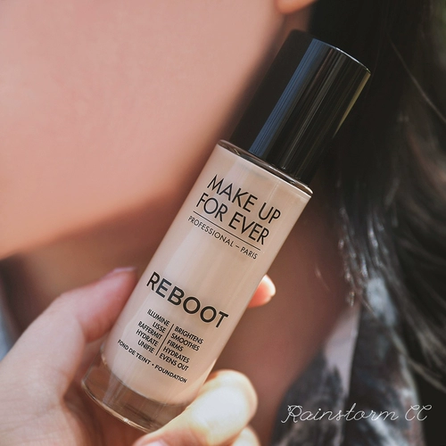 Связанный Cangfa Make Up Forever/MUF Новый продукт перезагрузка не спонсится, чтобы поднять кожный фонд R208