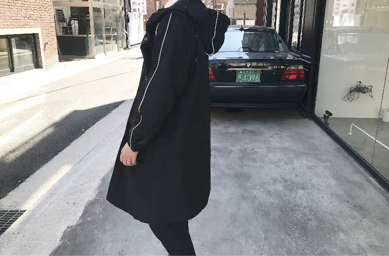 Mr. Fang inch 2018 mùa thu mới phiên bản Hàn Quốc của màu sắc lỏng lẻo thanh niên trùm đầu áo gió áo gió đi nắng nam