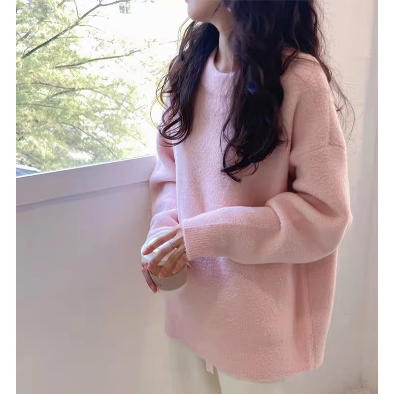 Korean-Style Pink Sweater for Women, Autumn and Winter, Lazy Style, Loose Fit, High-End Feel, Round Neck Pullover, Soft and Thick Knit Top Korean-Style Pink Sweater for Women, Autumn and Winter, Lazy Style, Loose Fit, High-End Feel, Round Neck Pullover, Soft and Thick Knit Top