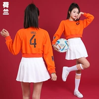 【Netherlands】 (маленький значок) оранжевый топ + белая плиссированная юбка + носки