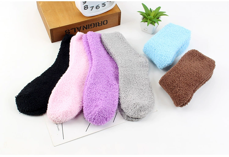 Mùa thu và mùa đông cộng với nhung dày cho phụ nữ ngủ vớ để giữ ấm mềm mại khăn nhung san hô vớ rắn màu ống cotton nữ vớ