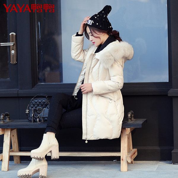 鸭鸭 大毛领修身 女式羽绒服 天猫优惠券折后￥249包邮（￥449-200）3色可选