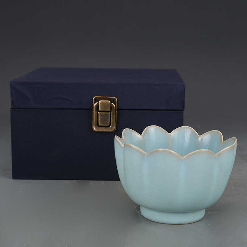 中国古美術・宋汝窯款天青釉銀口四方尊花瓶・工芸品・木箱付