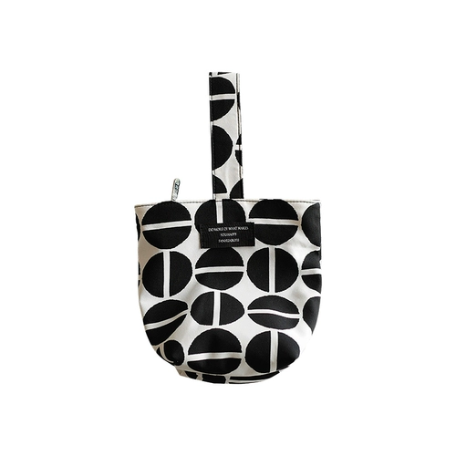 梵花不语 Новая леопардовая узор маленькая сумка Женская черно -белая сладкая сумка для рук женская нишевая ниша японские пульесатовые точки