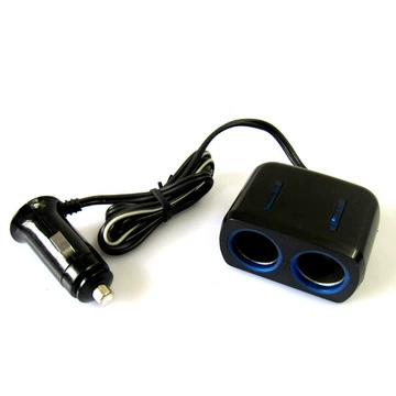 Автомобиль линии удлинителя использует одну точку, два питания, один перетаскивание на небольшой короткой вилке, автомобильная сигарета LIGHET TWO DOOCKET 1-2