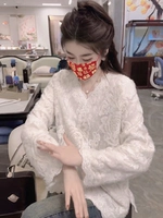 Жемчужно-белый