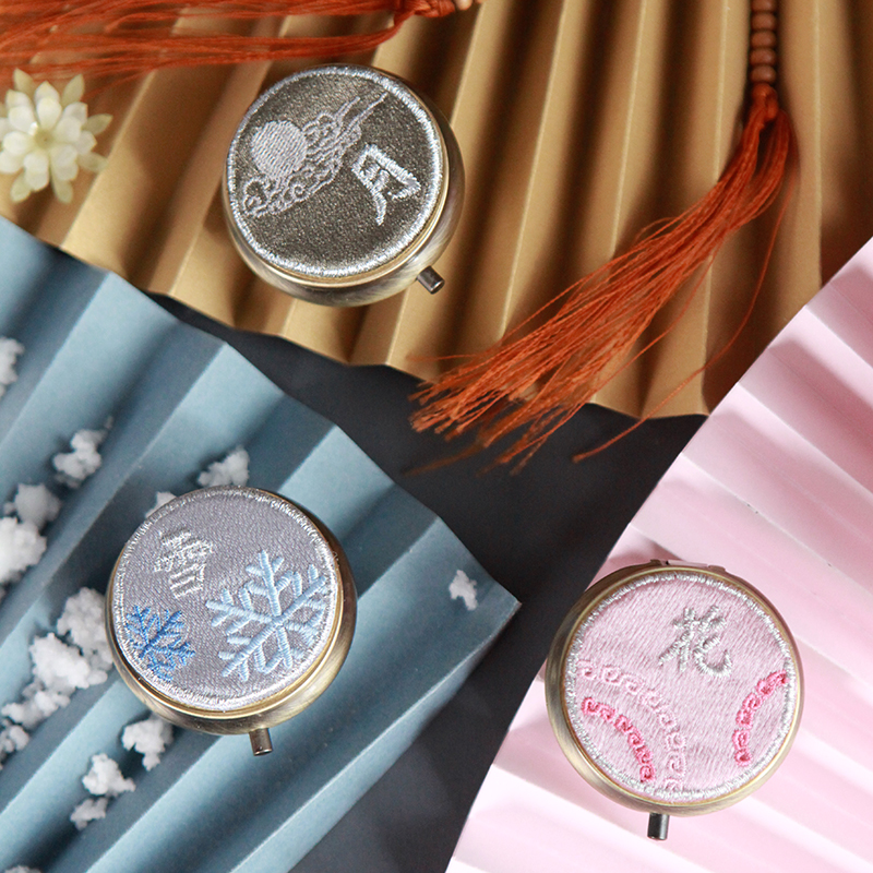 (Xueyuehua) Original ancient style balm ancient solid perfume gift box balm portable men and women carry light fragrance