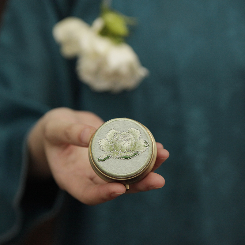 (Gardenia) four seasons gardenia branch flower big leaf gardenia fragrance solid balm perfume lasting fragrance