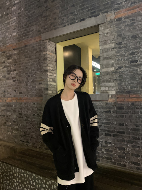 Xinbangbang homemade sweater cardigan Korean style contrast color college style loose black lazy style knitted jacket for women spring and autumn