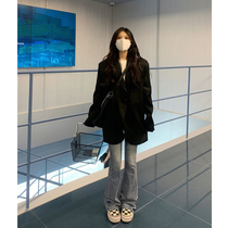 Black small suit jacket womens short style 2023 new small suit jacket high-end feeling fried street popular this year