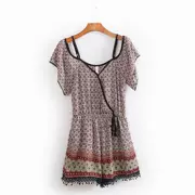 Phong cách dân tộc retro in chữ vai V-cổ thon, váy quây voan ngắn tay hai dây mặc jumpsuit quần short nữ
