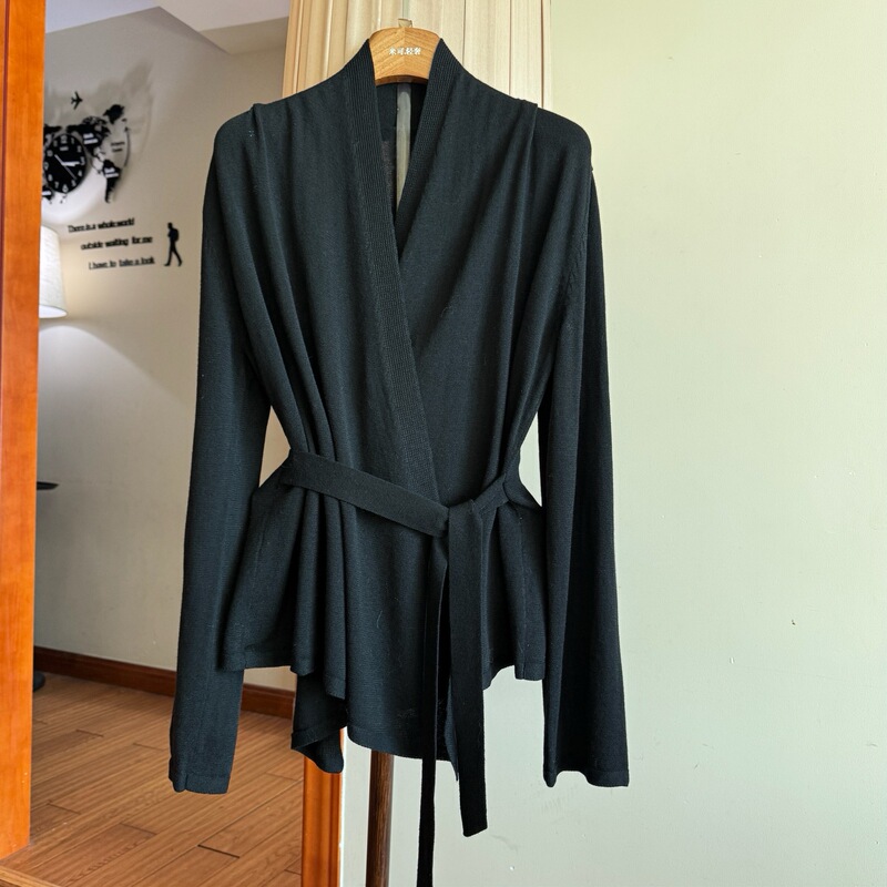 Designer Superfine Merino Wool Wrap Shirt-Style Knit Top, Elegant and Slimming Sweater Cardigan