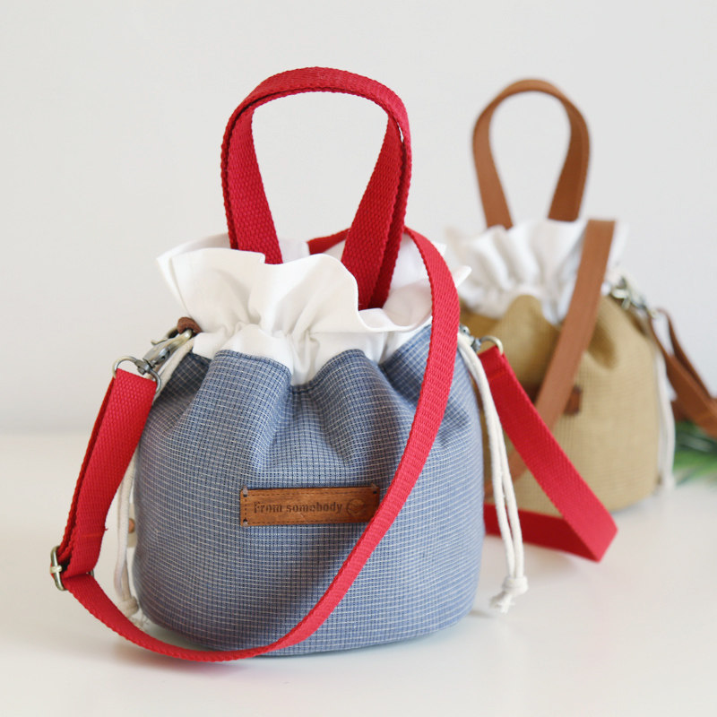 Original bouquet Bouquet Lip Satchel Lady Bucket Shaped Canvas Hand Bag Small Girl Single Shoulder Bag Summer Red