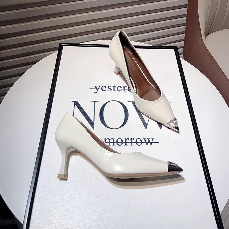Italy Sanli~ Internet-Famous French-Style High-Heeled Shoes for Women, New High-End Metallic Pointed Toe Stiletto Versatile Professional Shoes