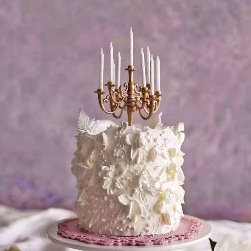 Baking cake decoration simple European vintage candlestick plus candles birthday romantic warm candle holder dessert dress up supplies
