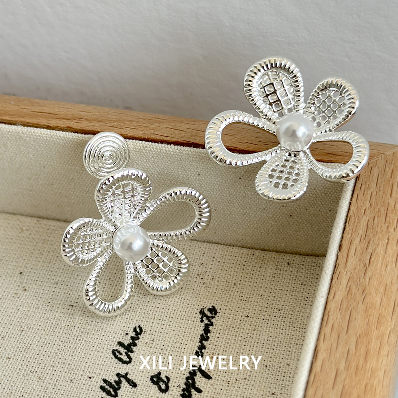 Ballet Flower Niche Style Design Summer Earrings Silver Ear Clips for Women Without Pierced Ears, Suitable for Square and Round Faces