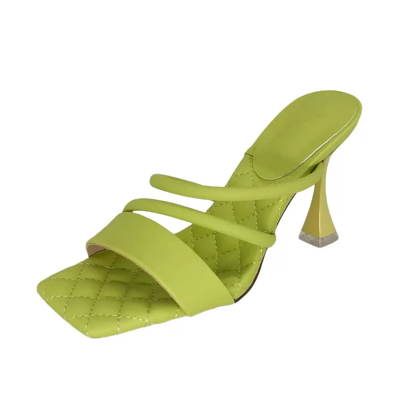 Летние сексуальные сандалии- slippers?