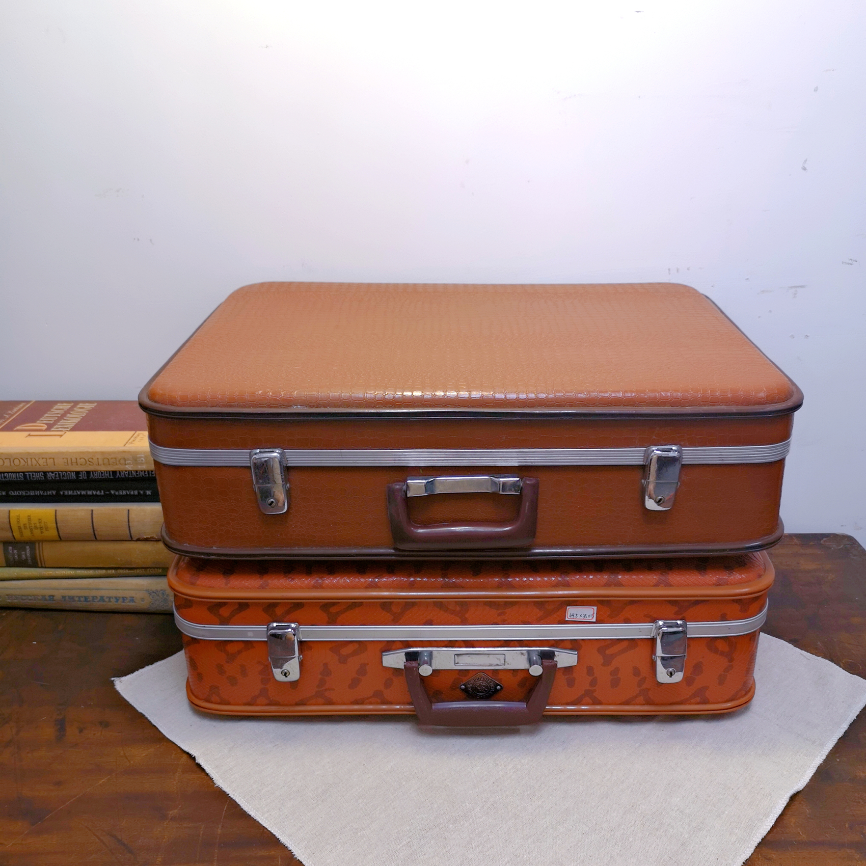 Old Shanghai old style hand carrying leather case old leather case hand single shoulder luggage case ancient play collection-Taobao