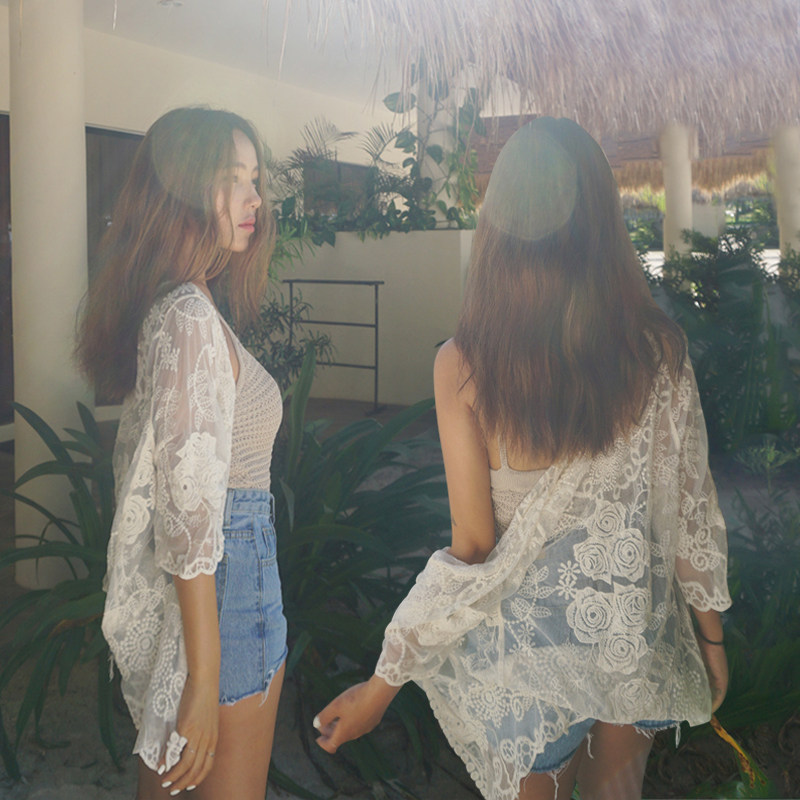 South Korea's new white holiday seaside bikini beach jacket swimsuit hood sexy hollowed-out sunscreen jacket woman