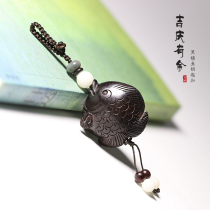 Original handmade high-end car key pendant Ebony carved ebony carved ebony fish keychain men and women creative gifts