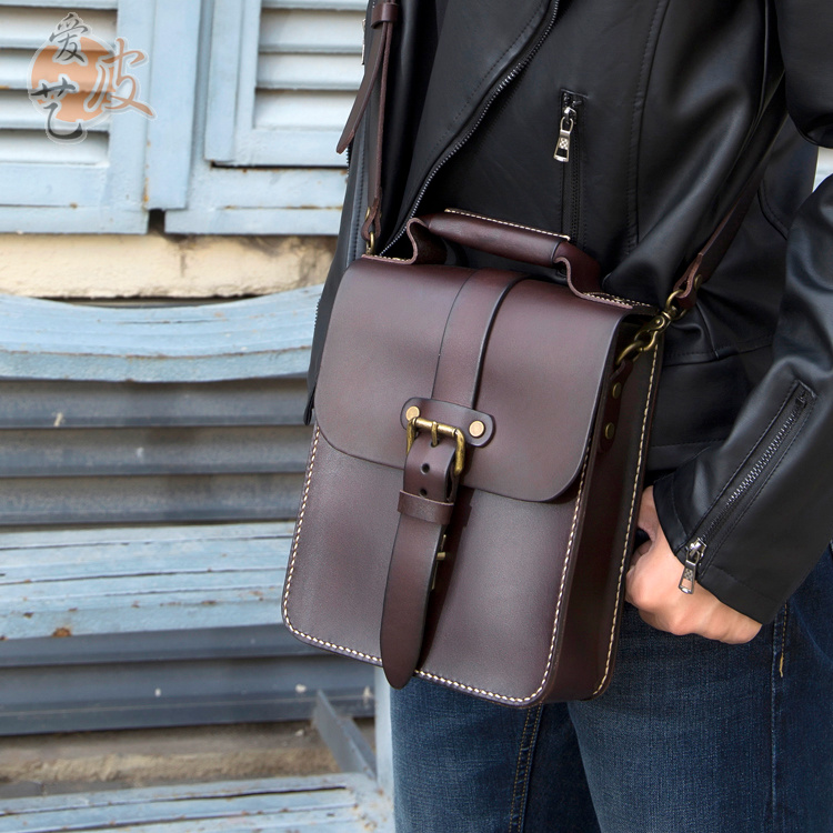 Hand Made Thick Leather Bag Head Layer Cow Leather Handmade Bag Man Bag Single Shoulder Bag Genuine Leather Skew Satchel Flat Bag Casual Hand