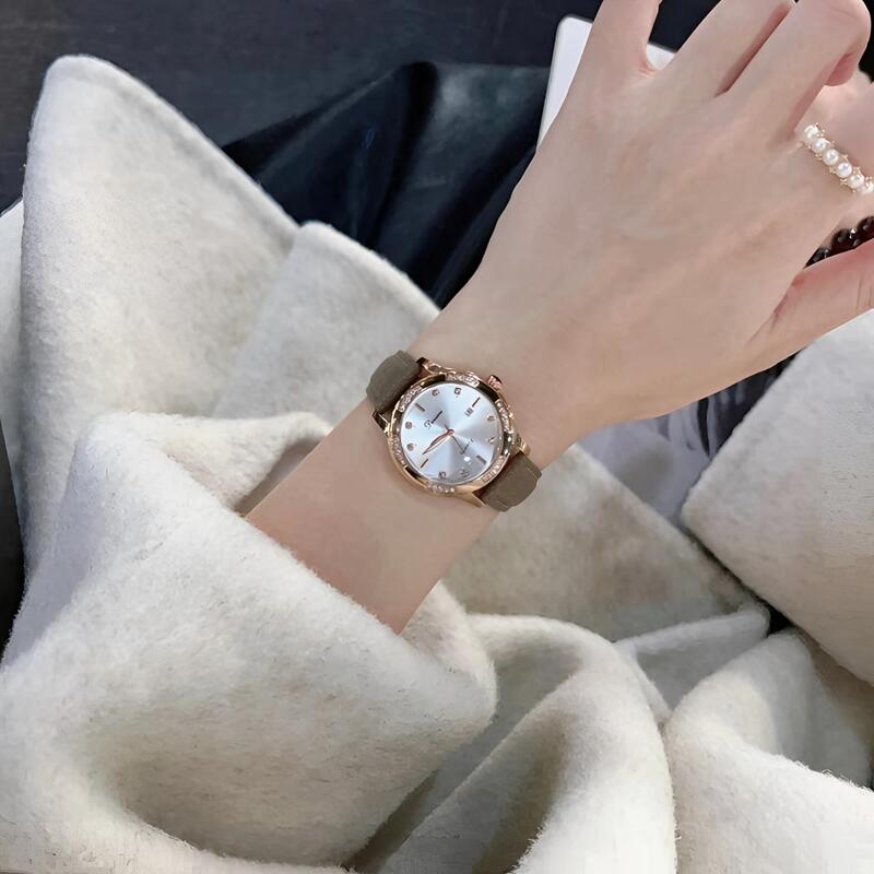 Vintage Style Watch for Women 2026 New Model Light Luxury Niche Women's Style Chanel-Inspired Cd Buckle Strap Commuter Ladies' Wristwatch