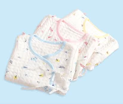 Coffret cadeau pour bébé - Vêtements + Fournitures - Ref 1958119 Image 6