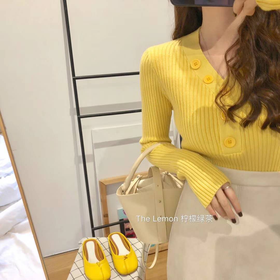 BettyChow Apricot Chic Nút sang trọng V-cổ dài tay đan hàng đầu đan áo len mỏng mới áo khoác len nữ