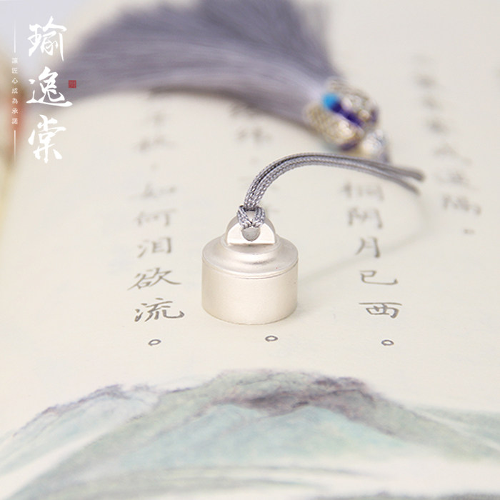 Yu Yitang sterling silver seal name private seal lettering custom couple pendant niche design Valentine's Day letter