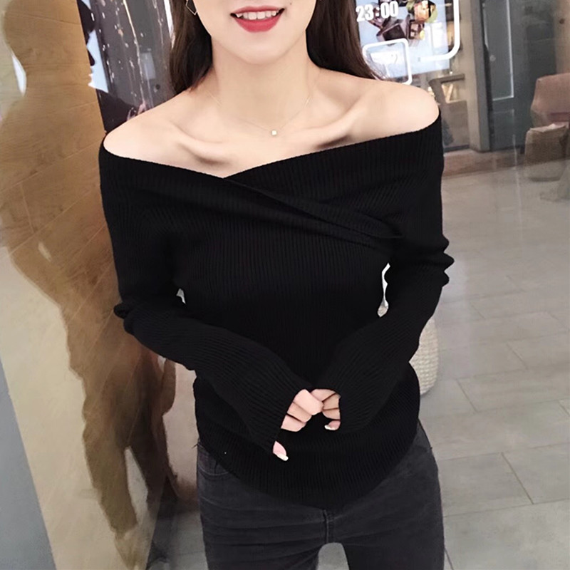 Mùa thu 2018 phiên bản Hàn Quốc mới của khí chất hai người mặc áo trễ vai v cổ Slim là áo len mỏng chạm đáy áo len nữ áo len cổ cao