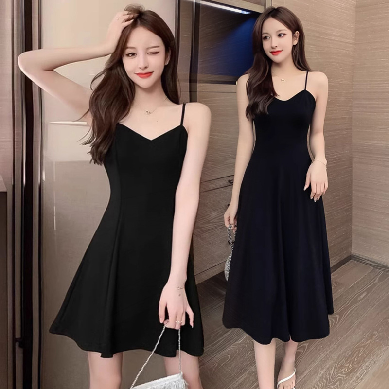 Plus-Size 2026 New Style High-End Hepburn-Style Little Black Dress for Curvy Women, Concealing and Slimming, Spaghetti Strap Base Dress for Women