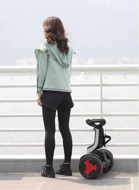 Xe cân bằng thông minh cưỡi ngoài trời cho người lớn trẻ em dụng cụ du lịch Xe điện 10 inch off-road - Xe đạp điện