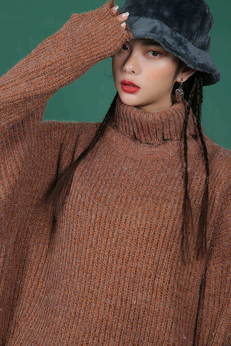 OHONLY tùy chỉnh khí chất màu retro FEEL đi kèm với chi tiết cổ áo cao bất thường ấm áp nam và nữ áo len áo len cổ tim nam