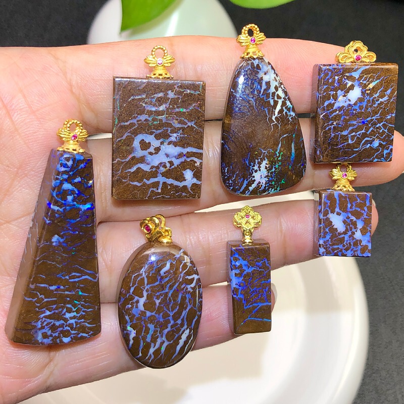 Natural Genuine Australian Color-Changing Iron Opal Pendant Iron Opal Necklace Black Opal Black Iron Opal Necklace for Men and Women Natural Genuine Australian Color-Changing Iron Opal Pendant Iron Opal Necklace Black Opal Black Iron Opal Necklace for Men and Women